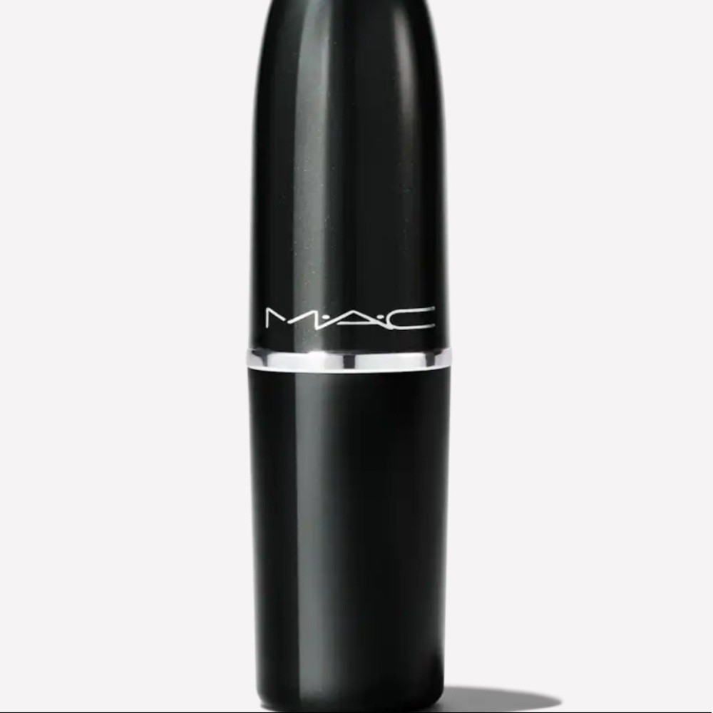 MAC Cosmetics Matte Lipstick in “Chili” - Picture 8 of 12